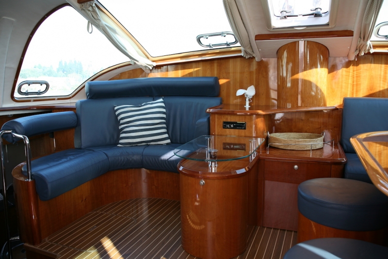 Photo:  Privilege 495