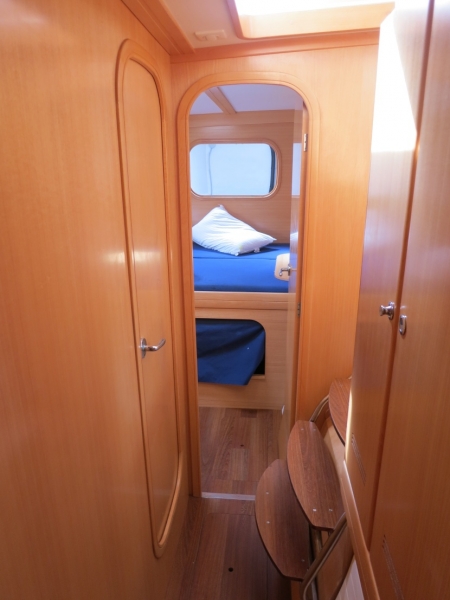 Photo:  Nautitech 441