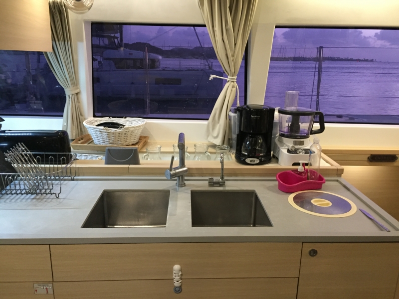 Photo:  Lagoon 620 incl. Crew & Fullboard