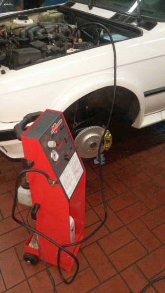 Photo:  BMW 325ix / Alpina b3 2,7 Allrad E30