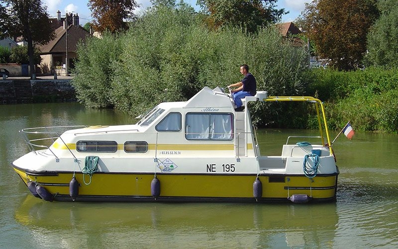 Product Image Triton 860 Fly