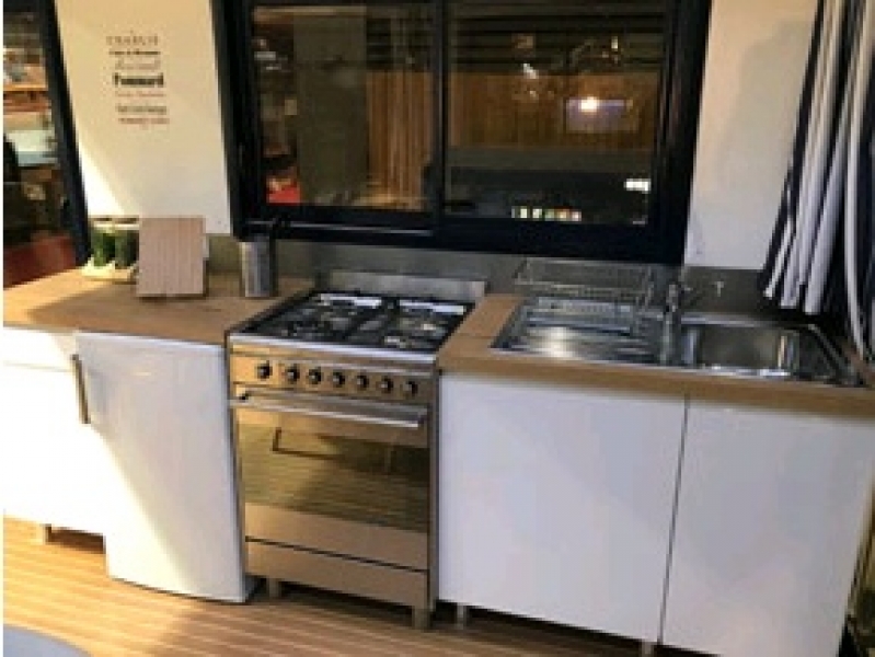 Photo:  LaPéniche P