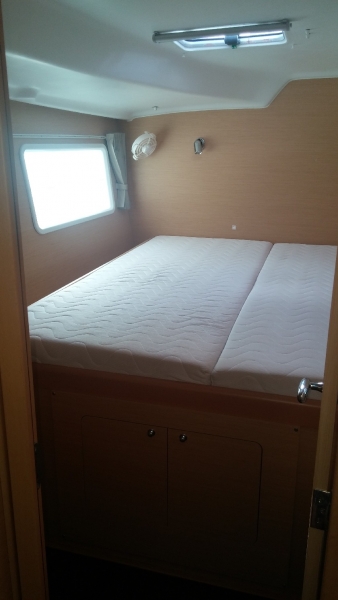 Photo:  Lagoon 380 S2