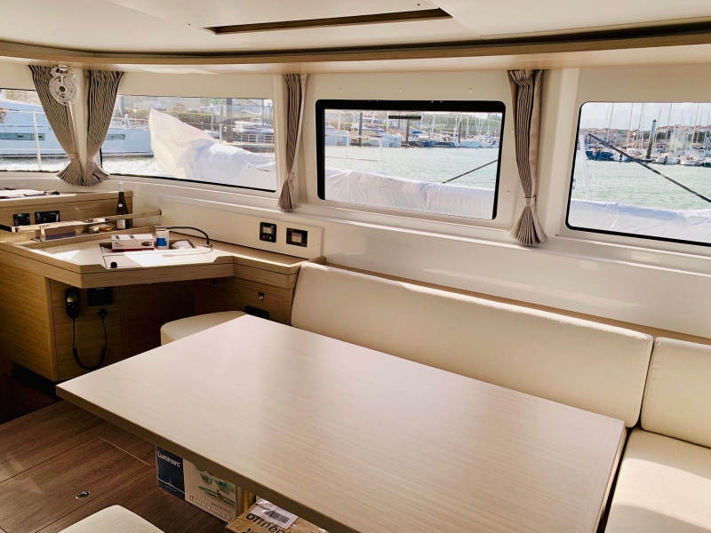 Photo:  Lagoon 42 (Gen. & A/C)