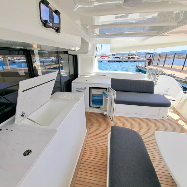 Photo:  Lagoon 46 Gen, A/C, Waterm.