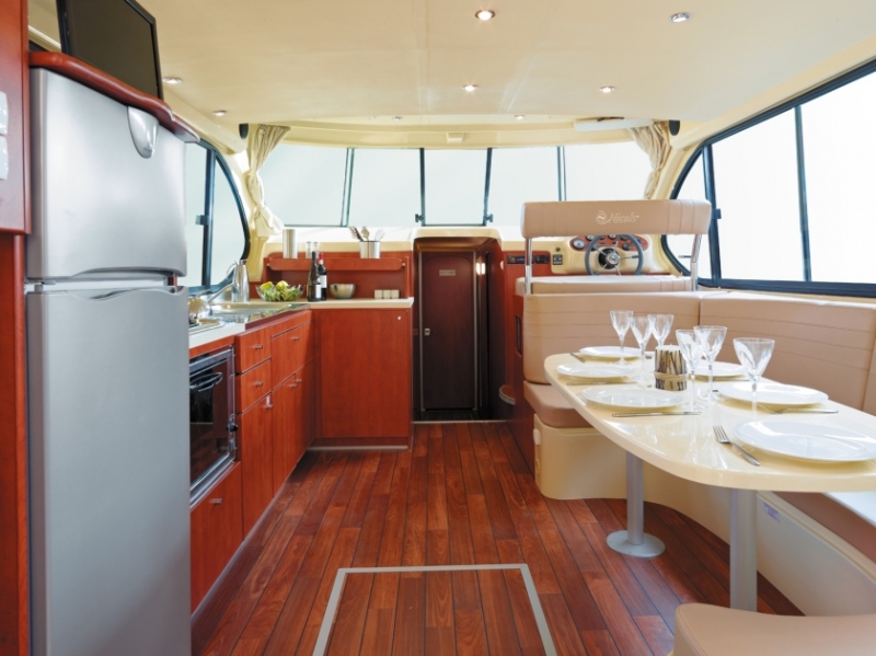 Photo:  Cruiser Premium+ 4/6 Pers. (N SIXTO Prestige C)