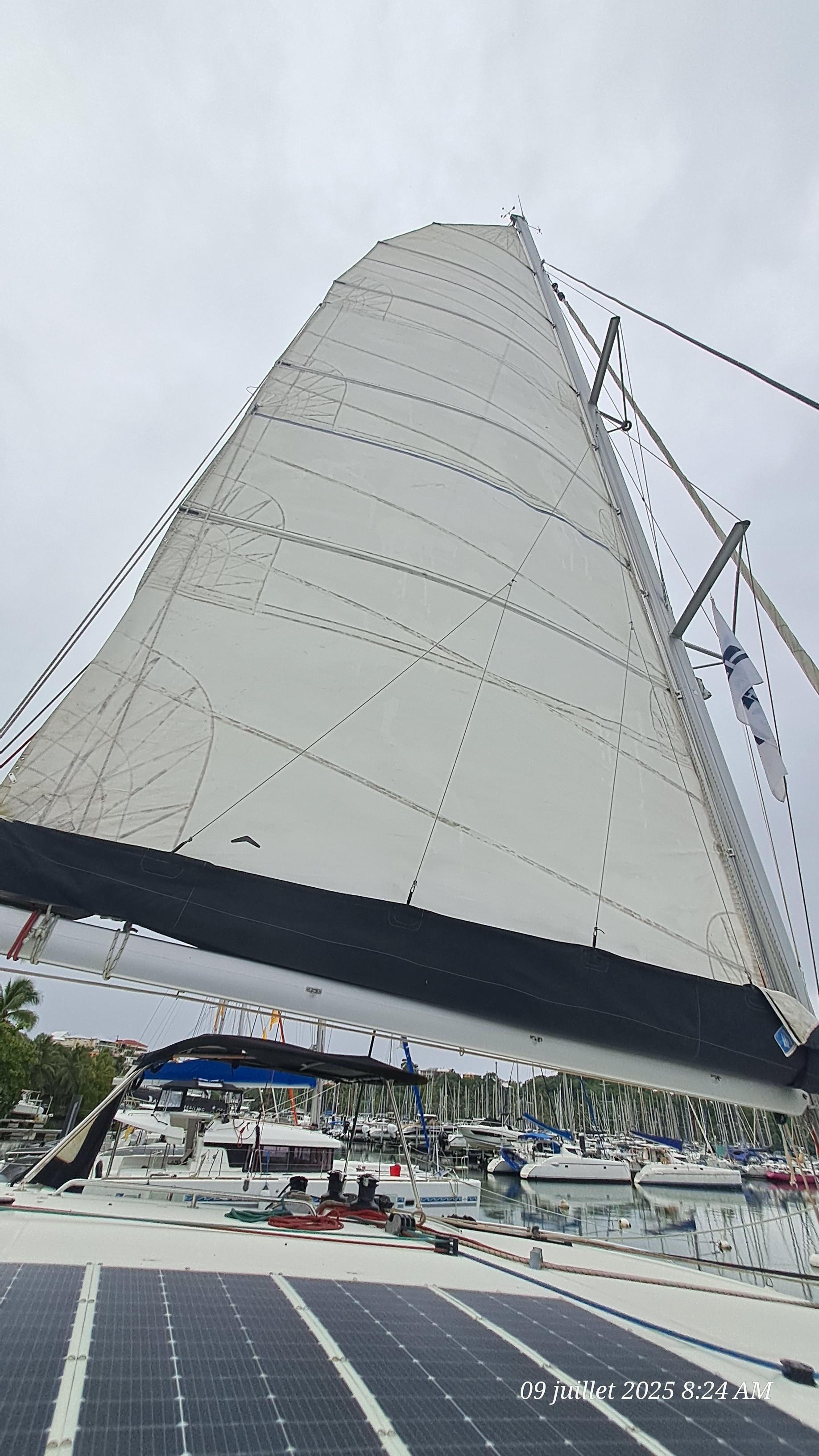 Lagoon 400 S2 TRIXI